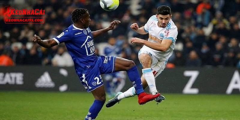 Soi kèo Angers vs Marseille